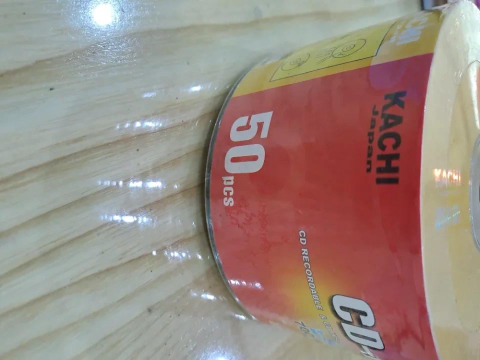 Đĩa CD, DVD Trắng.