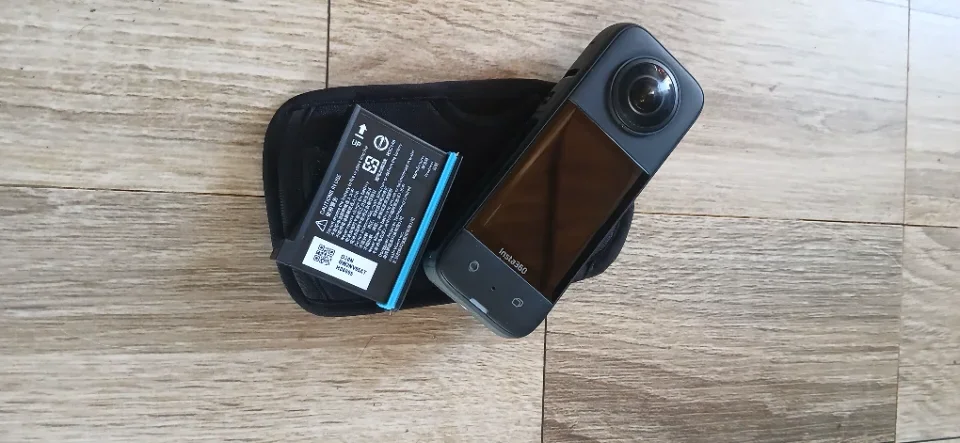 Bán máy quay insta 360 x3