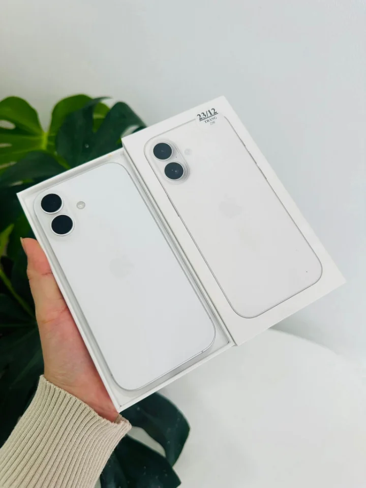 Iphone 17 256gb bin 100% sạc vài lần