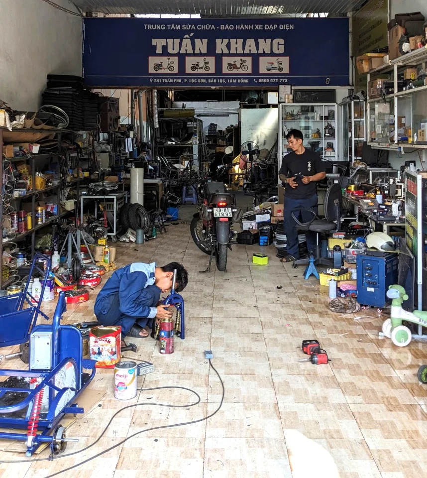 TUYỂN HỌC VIÊN SỬA XE ĐIỆN