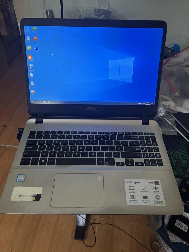 laptop asus i5-8xxx , ram 8gb , ssd 250gb , màn fullhd  = 2tr999k