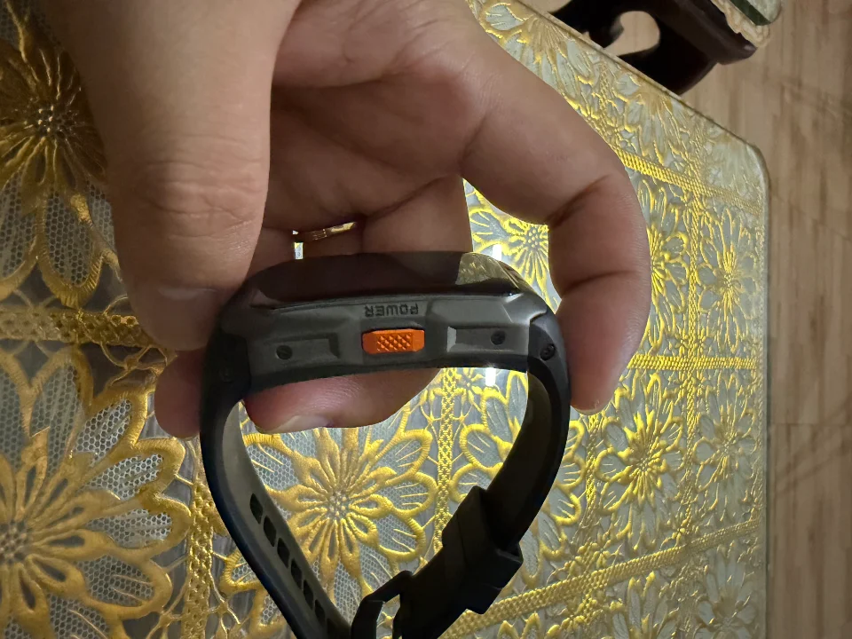 Cần bán Casio AE 1500- Kospet tank x2 ultra