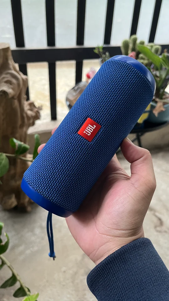 Loa Jbl Flip3 555k kèm dây sạc