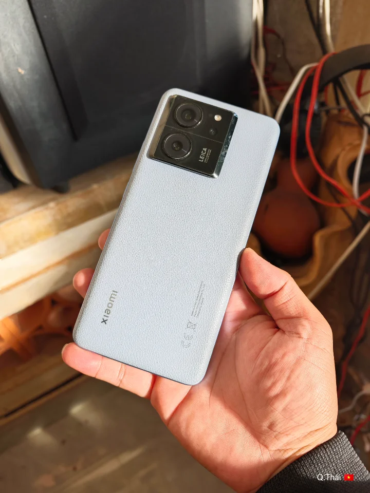 Mi 13T 8/256 nguyên zin còn sử dụng cực mượt