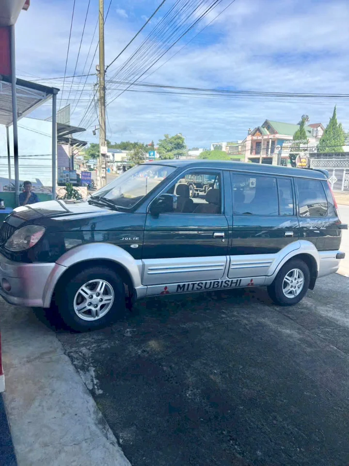 Salon Ô Tô Bình Dương - Mitsubishi Jolie- xe nguyên zin, siêu đẹp