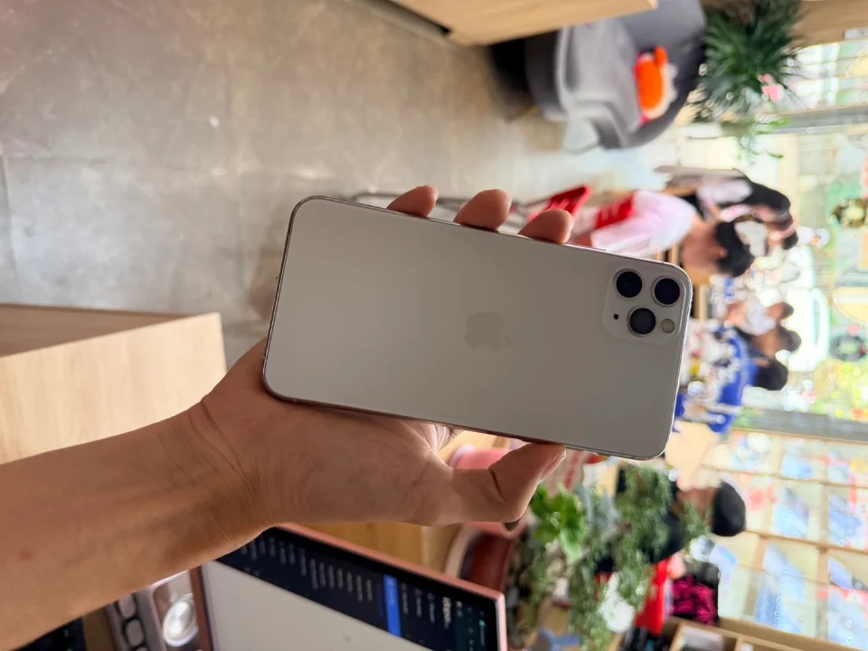 iphone 11 pro max 3tr.xx