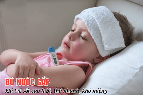 khi-tre-co-dau-hieu-sot-li-bi-tho-nhanh-mat-trung-1.jpg