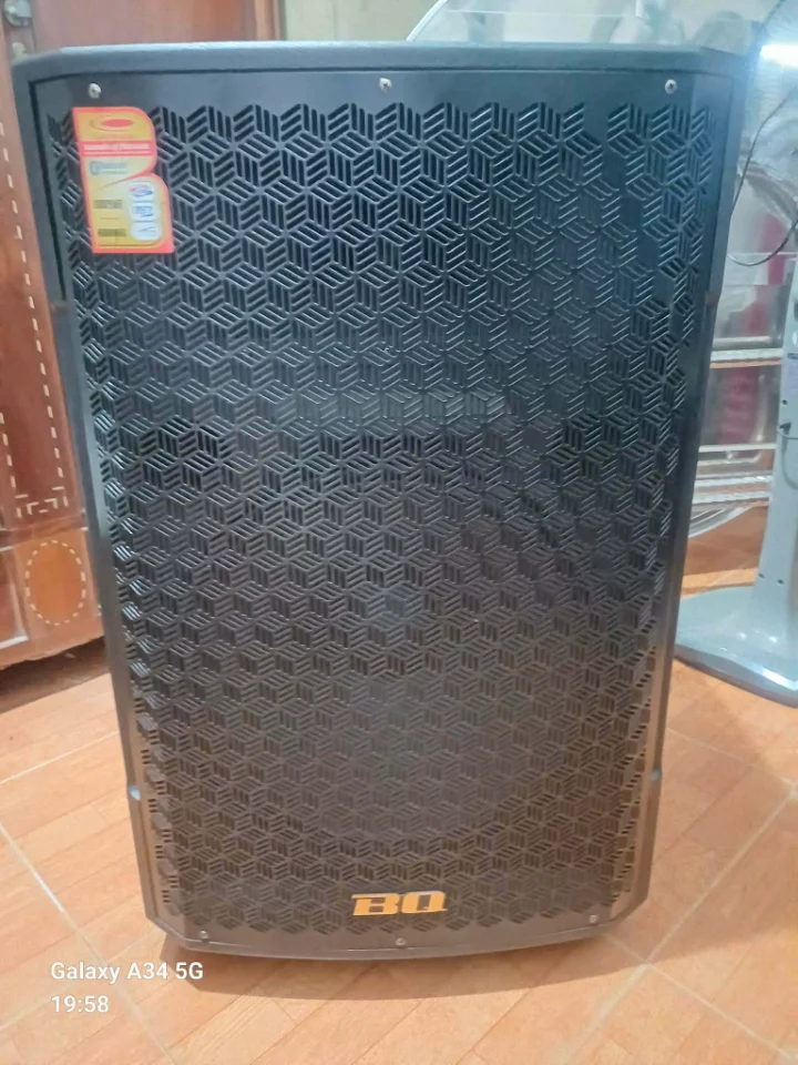 Cần bán loa kẹo kéo