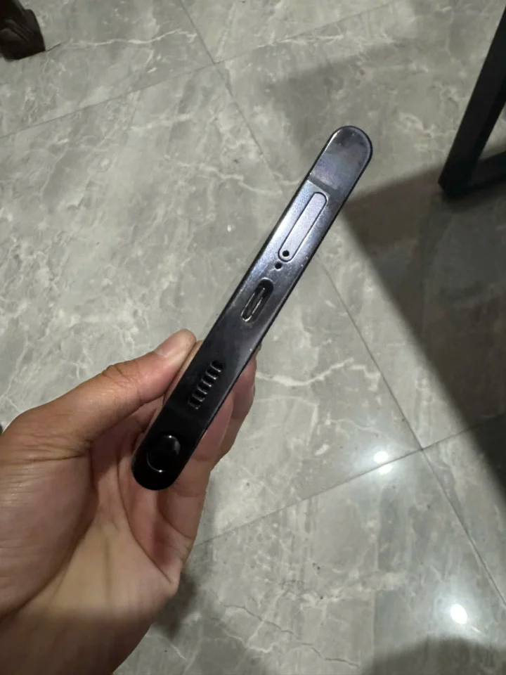 Bán Samsung S22 Ultra 256gb giá 7tr5