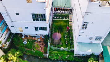 381461219_1710958216035351_1868755485093730017_n_cleanup (1).png