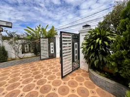 NHÀ MẶT ĐƯỜNG NHỰA 8M – 413M², 240M² ĐẤT Ở, SÂN RỘNG VÀ KHU VƯỜN NHỎ (1).webp