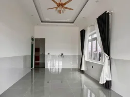 Cần Bán Nhà Kiên Cố Ven Đà Lạt 328m², 228m² Đất Ở, 3 Phòng Ngủ (2).webp