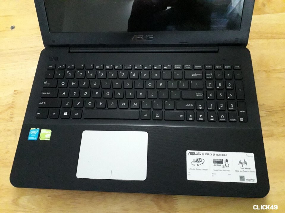 Asus X55LD - 2.jpg